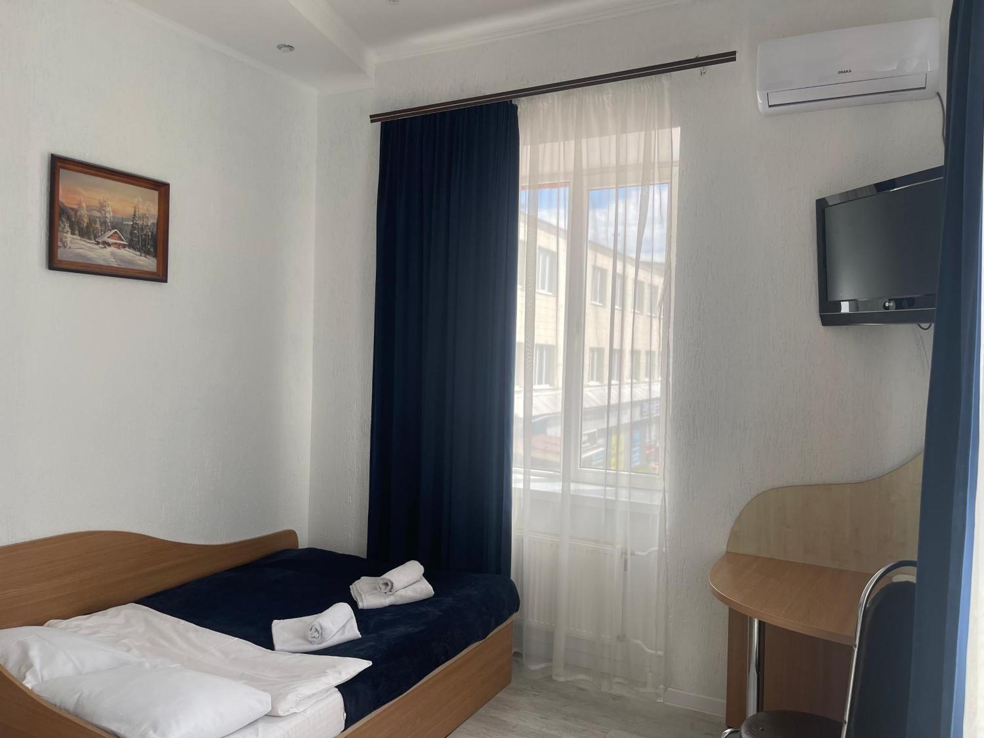 Hotel Femina Zsitomir Kültér fotó